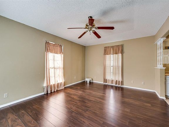 4th image of 2928 Almeta Ln
