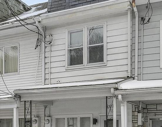 2nd image of 1018 E Centre St
