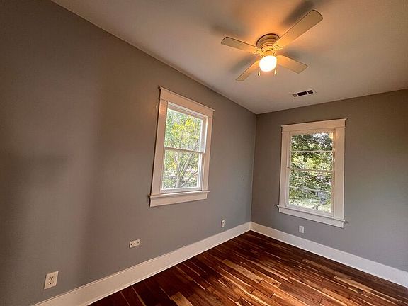 5th image of 1601 Hanger St Unit B