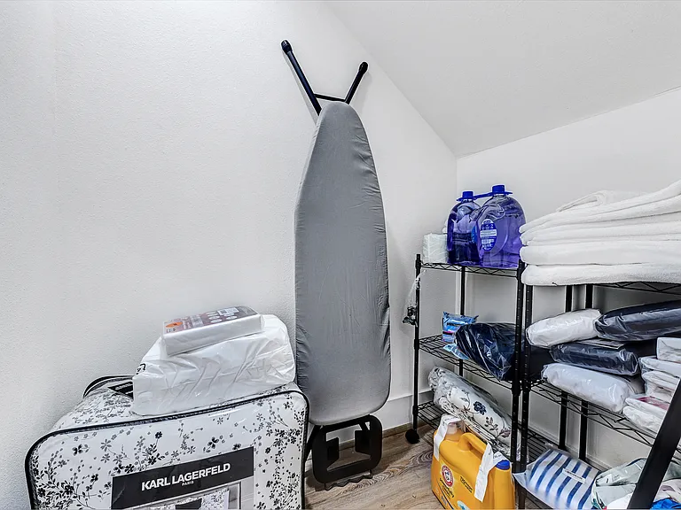 3511B Seabrook St — Photo 54