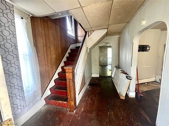 3rd image of 6715 Lucerne Ave