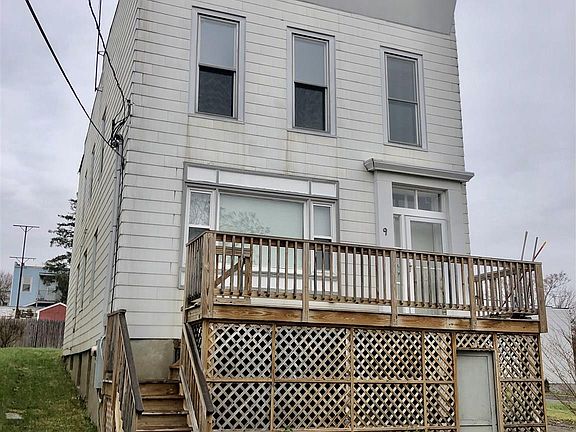 2nd image of 9 Grant St