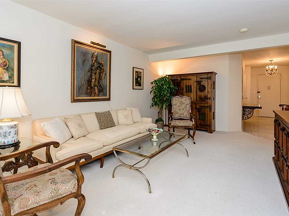 5th image of 20 Chapel Pl APT 3C