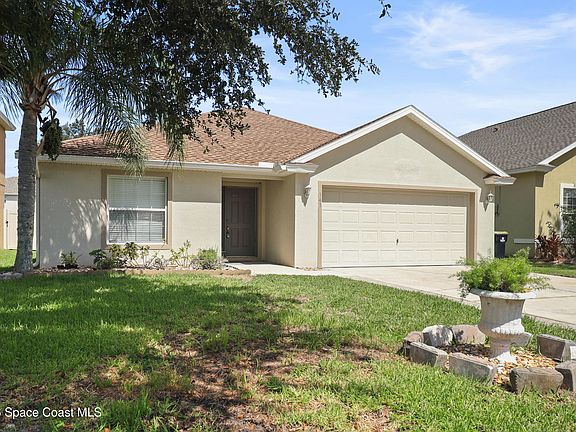 3rd image of 141 Wishing Well Cir SW