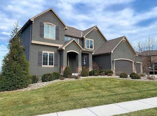 19710 W 94th Ter, Lenexa, KS 66220