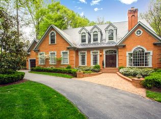 904 Douglass Dr, Mc Lean, VA 22101