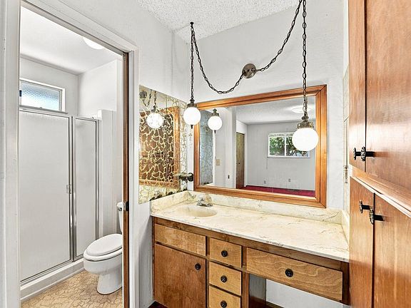5th image of 4133 Crondall Dr