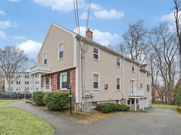 360 Linwood Ave #1, Newton, MA 02460