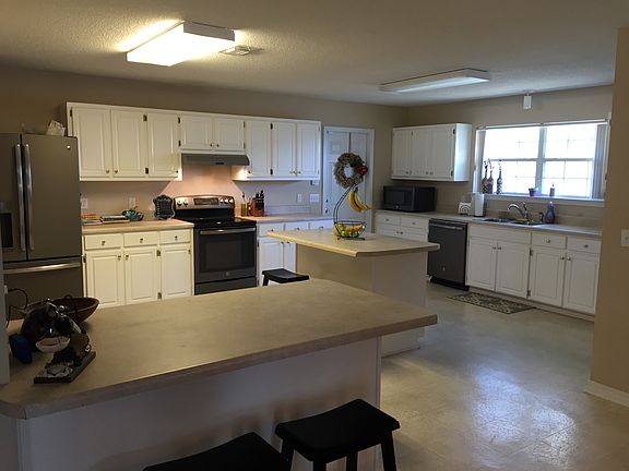 5th image of 5033 Lantana Dr