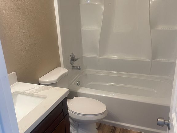 5th image of 5277 Naranja St #1