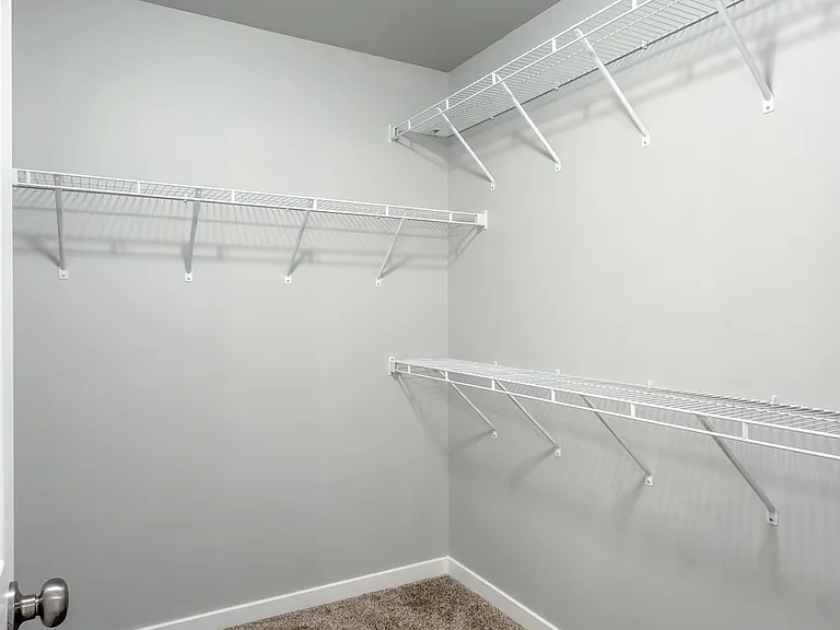 2385 Eagle Valley Dr S — Photo 10