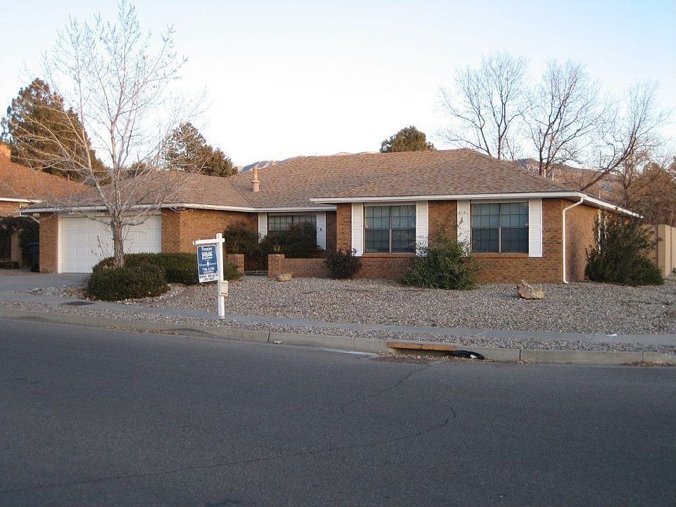 For Sale: 8500 Camino Del Sol, Albuquerque, NM 87111