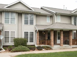 626 W Side Dr, Iowa City, IA 52246