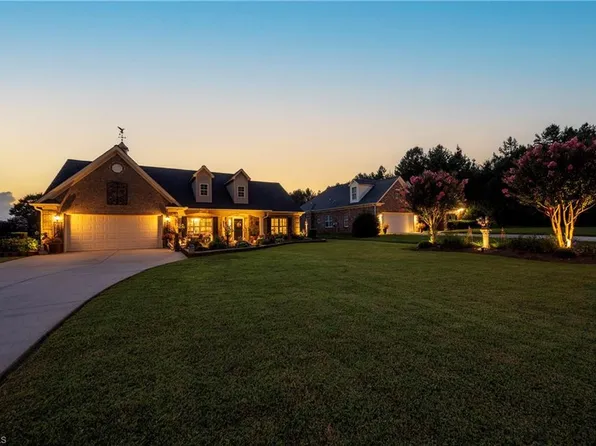 764 McGregor Rd, Winston Salem, NC 27103