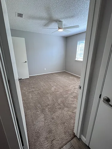 1243 Saturn St Photo 1