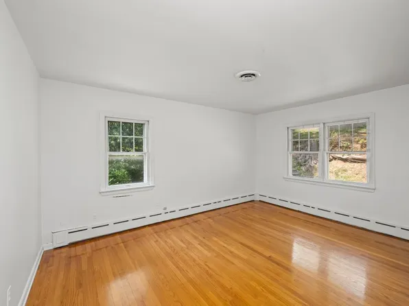 278 Lighthouse Avenue image 9 of 30