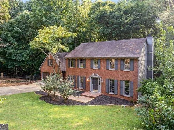 3752 Frederica Rd, Berkeley Lake, GA 30096