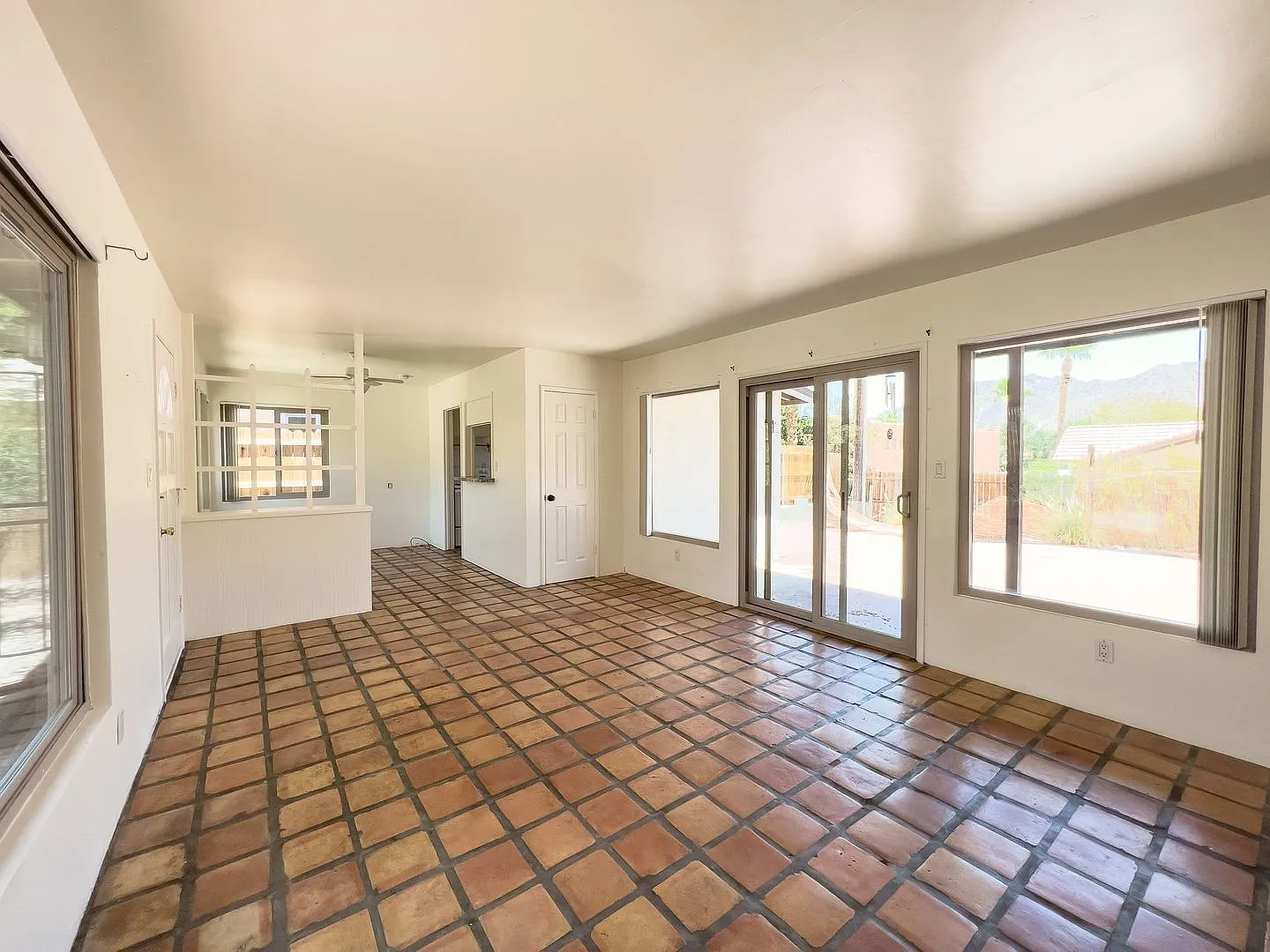 La Quinta Gem 2 Bedroom Home with 1-Car Garage — Photo 2