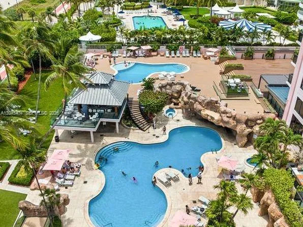 5225 Collins Ave APT 1117, Miami Beach, FL 33140