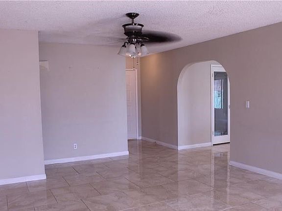 2nd image of 838 Vermillion Dr