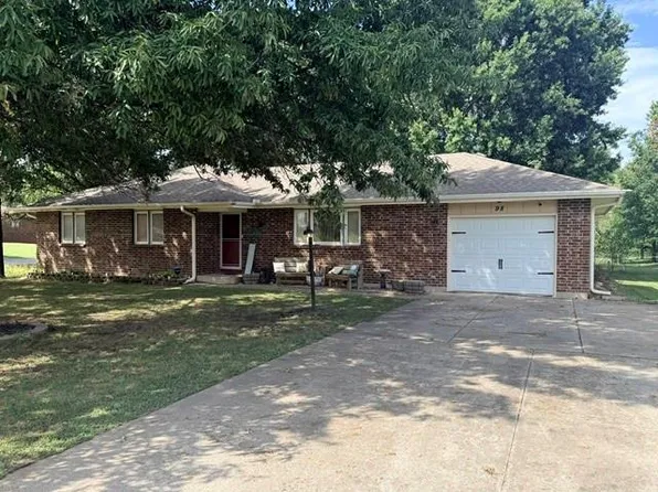 98 E Beulah St, Garden City, MO 64747
