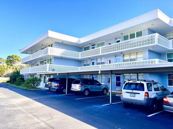 4880 Locust St NE APT 234, Saint Petersburg, FL 33703