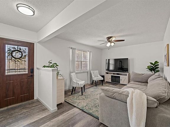 4th image of 1606 High Dr