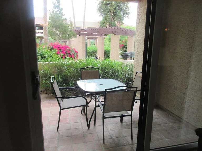 8651 E Royal Palm Rd — Photo 1