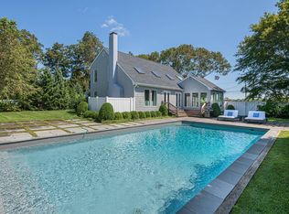 41 Baycrest Ave, Westhampton, NY 11977