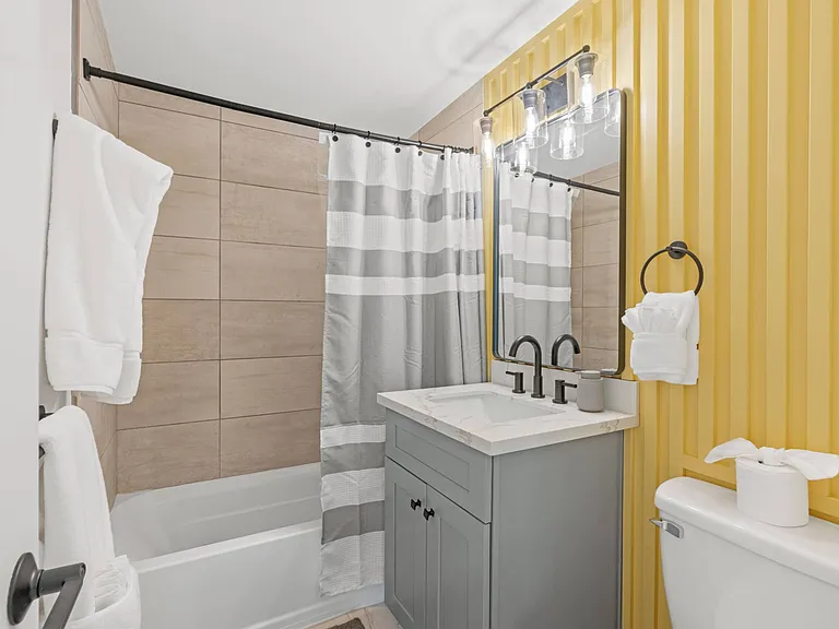 1562 E Peoria Ave #3 — Photo 14