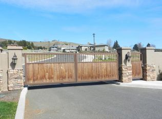 214 N 93rd Ave, Yakima, WA 98908