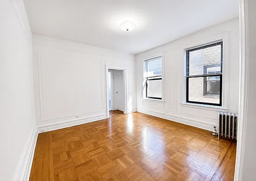 575 3rd St Photo 1