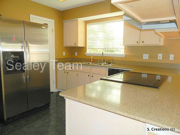 5th image of 2926 Cross Creek Ct