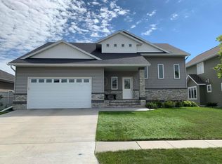 3469 Loberg Dr, West Fargo, ND 58078