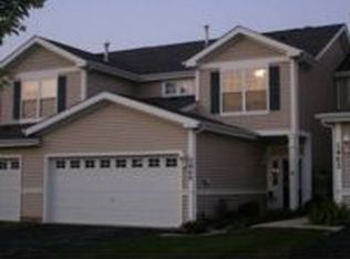 1469 W Remington Ln, Round Lake, IL 60073