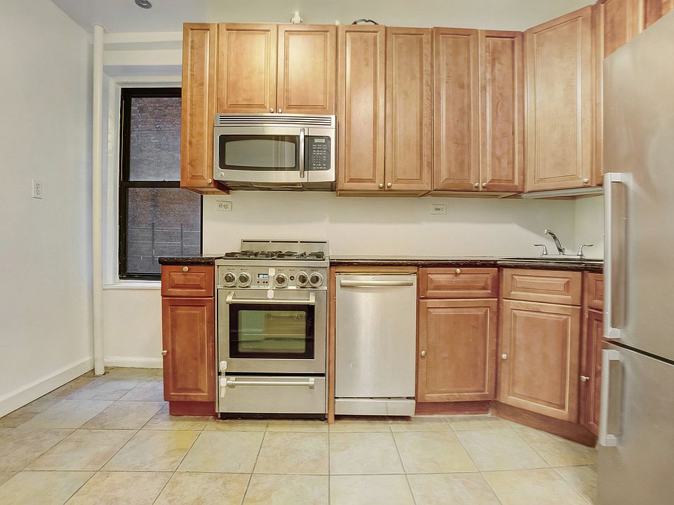 1st image of 127 W 82nd St APT 2D