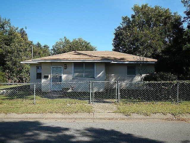 1st image of 1006 N North St