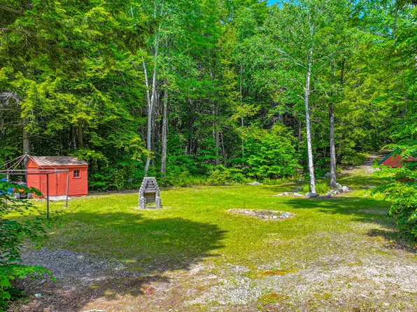 32 Allied Way, Harrison, ME 04040