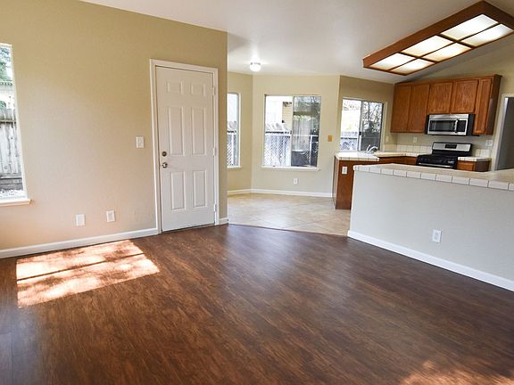 5th image of 8980 Meadowspring Dr