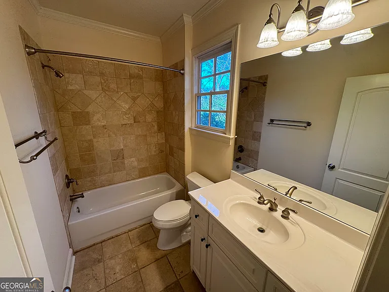 1092 McLynn Ave NE — Photo 46