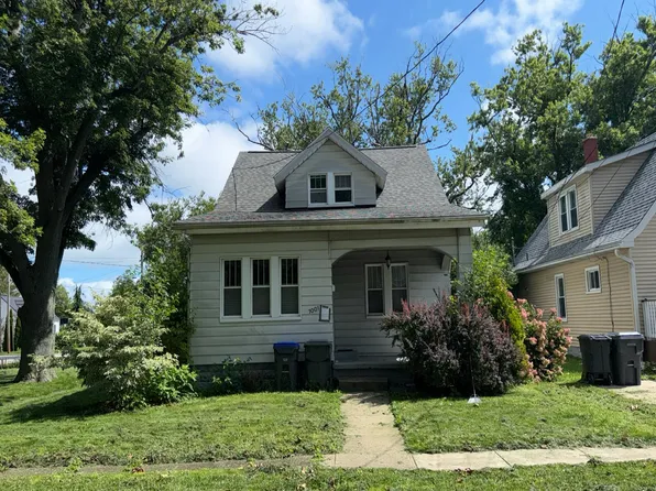 1001 Marshall Dr, Erie, PA 16505