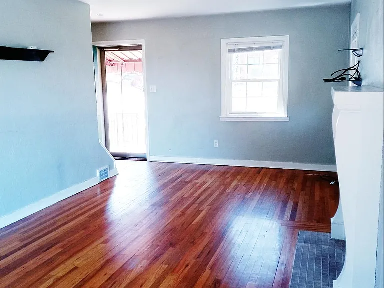 3935 Greensburg Pike — Photo 4