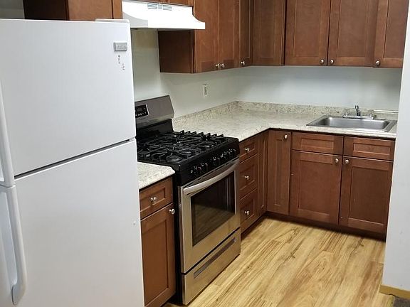 2nd image of 55 W Railroad Ave #B