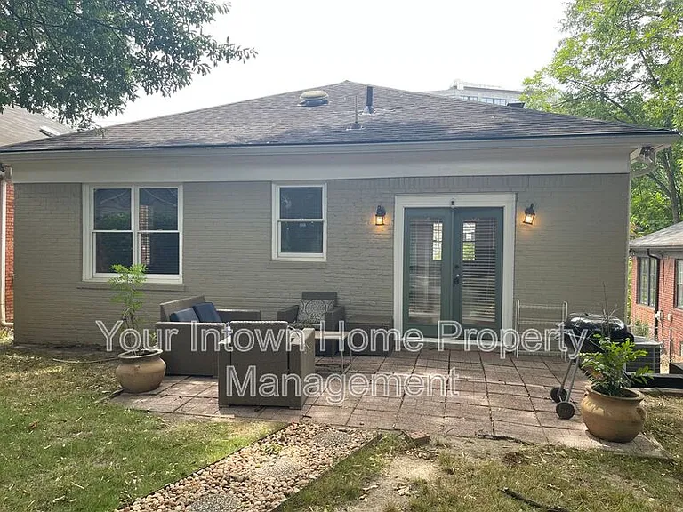 639 Somerset Ter NE — Photo 26