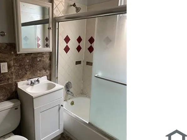 6035 S Karlov Ave Floor 1, Chicago, IL 60629