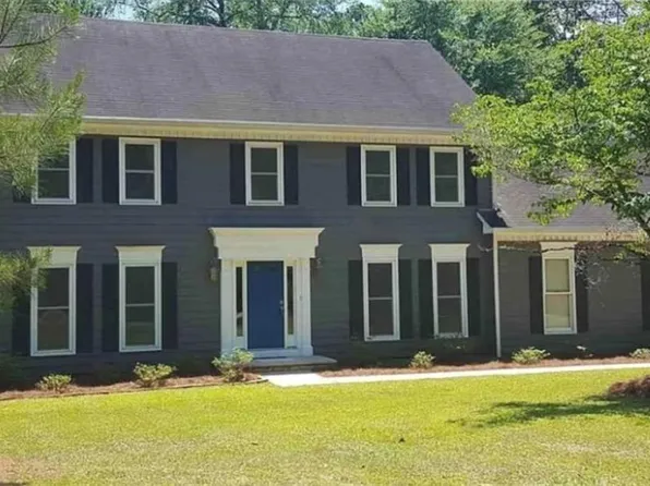 2228 Plantation Dr, Macon, GA 31211