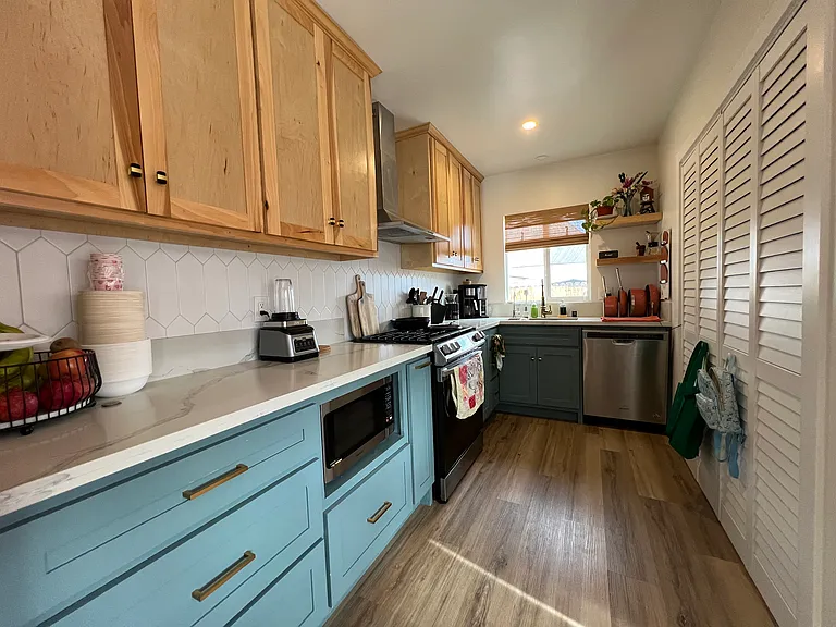 3928 2nd Ave — Photo 10