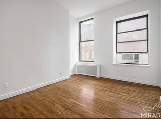 26 E 13th St APT 4A, New York, NY 10003