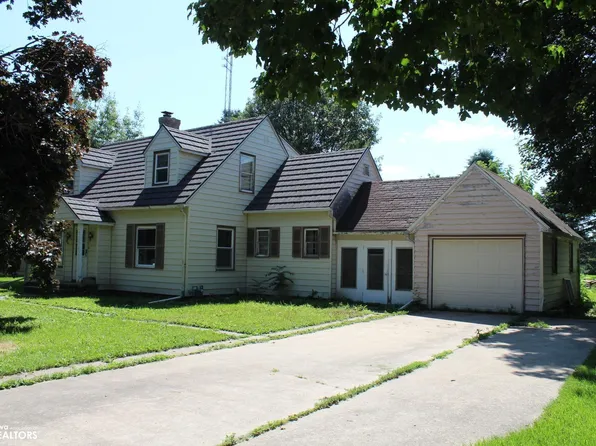 860 Division St, Garner, IA 50438