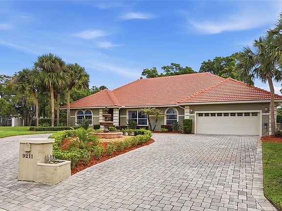 2nd image of 9211 Hidden Bay Ln